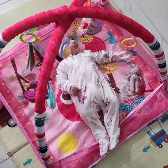 tapis d'éveil rose