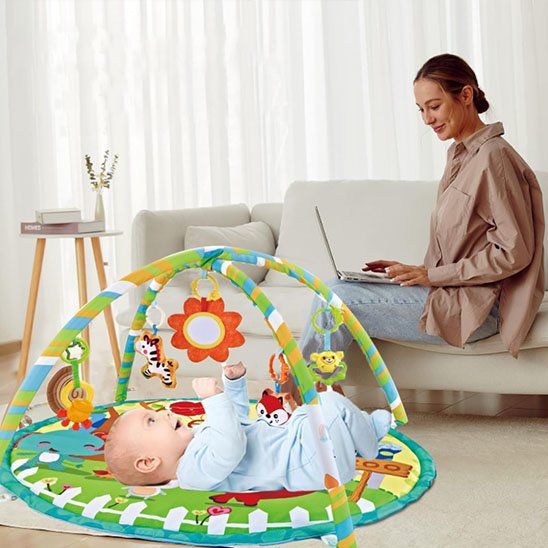 tapis d'éveil bebe maman