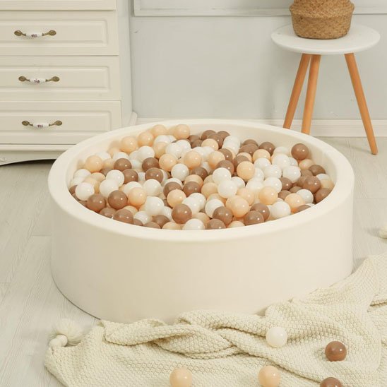 Balle piscine a balle ranger