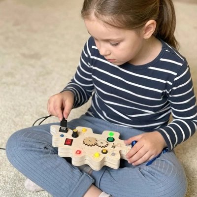 Busy board​ montessori éveil