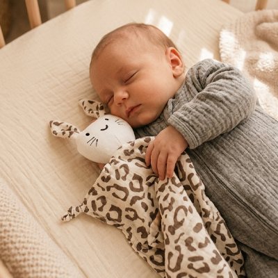Doudou bebe en gris