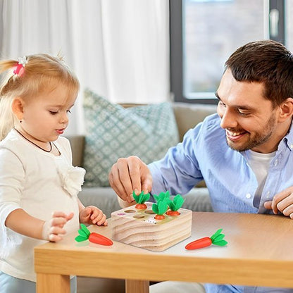 Hochet bébé papa joue