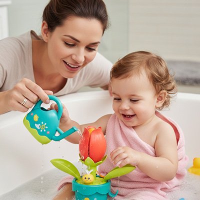 Jouet baignoire bebe avec maman