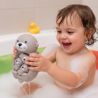 Jouet baignoire bebe souriant