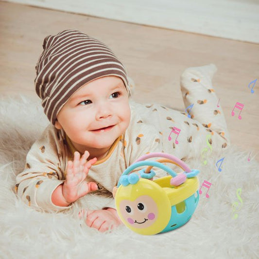 Jouet bebe eveil bébé sur tapis