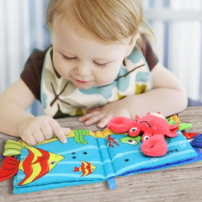 Livre bebe en tissus fillette