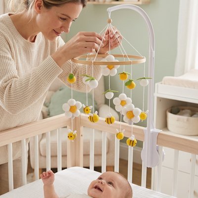 Mobile bébé abeille